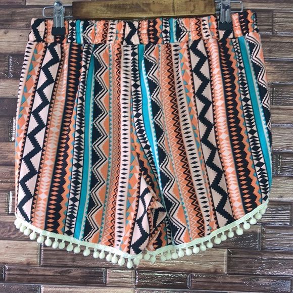 RUE 21 BOHO SHORTS Size Medium Womens - Picture 3 of 11